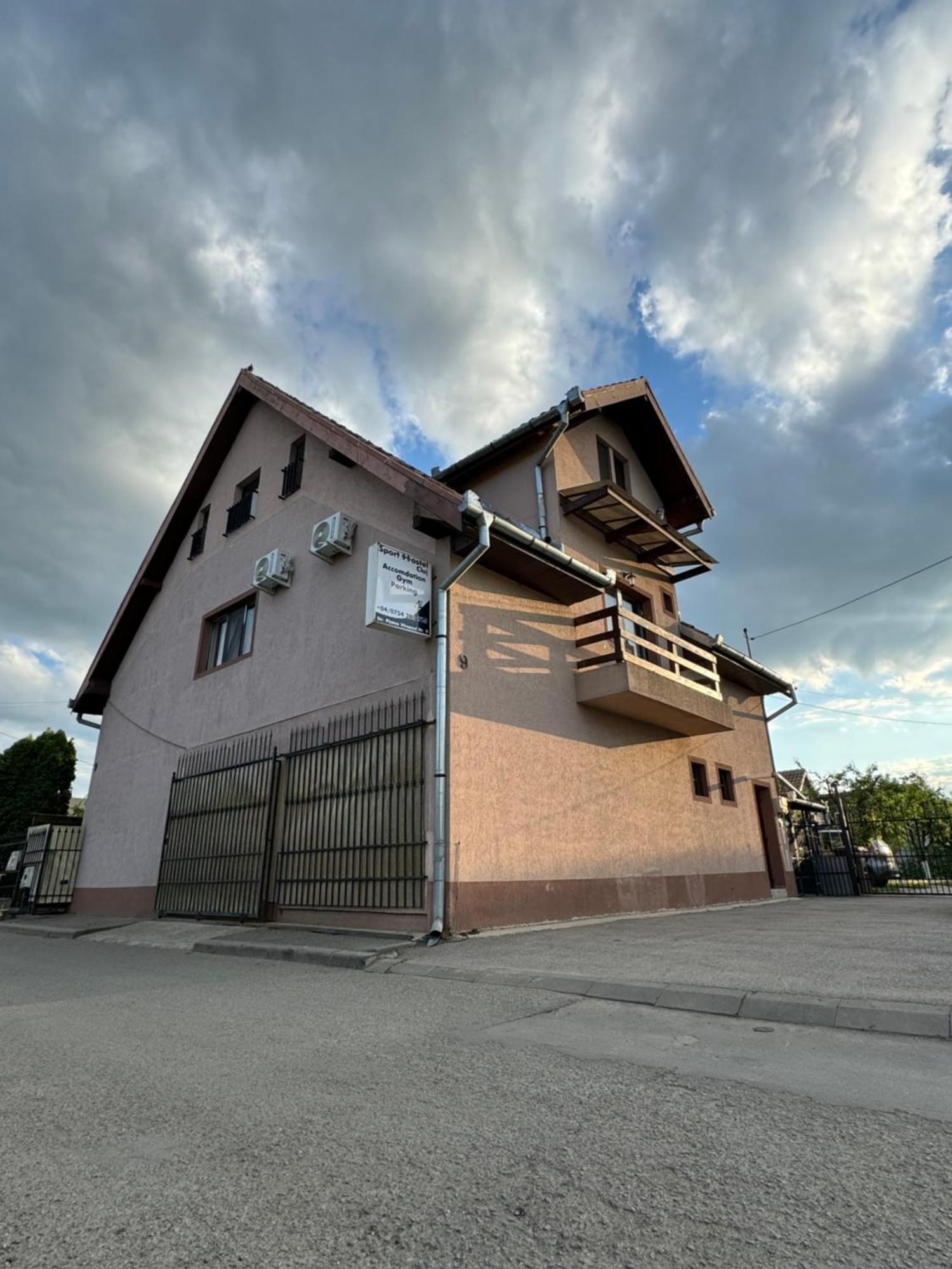 Sport Hostel Cluj Eksteriør billede